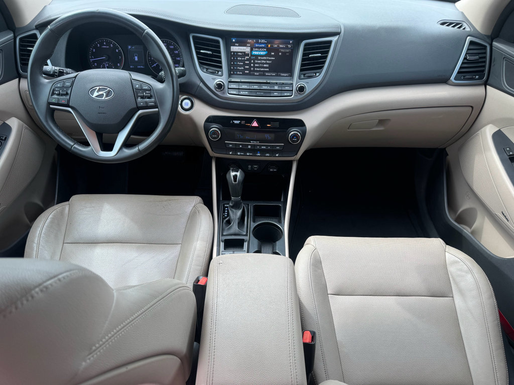 Used 2017 Hyundai Tucson SE Plus FWD image 2