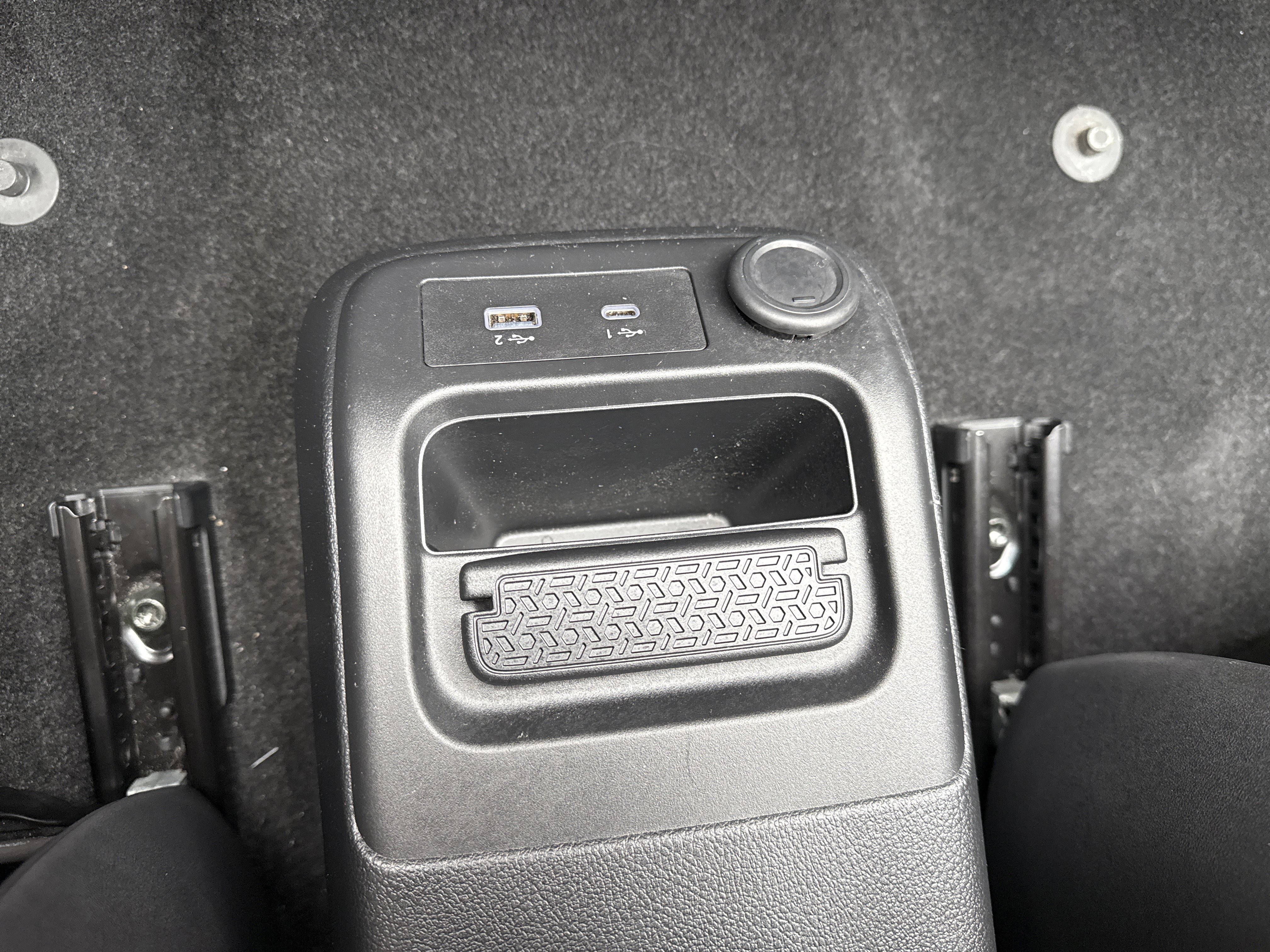 Certified 2024 Nissan Ariya AWD image 21