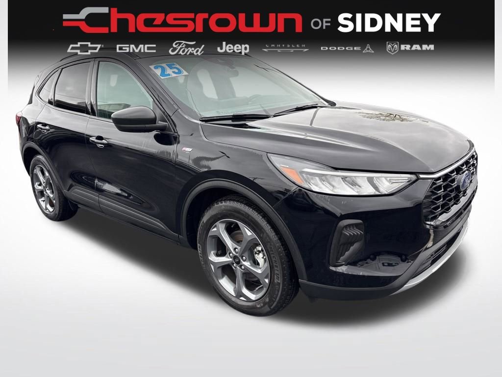 Used 2025 Ford Escape ST-Line w/ Tech Pack #1 FWD image 7