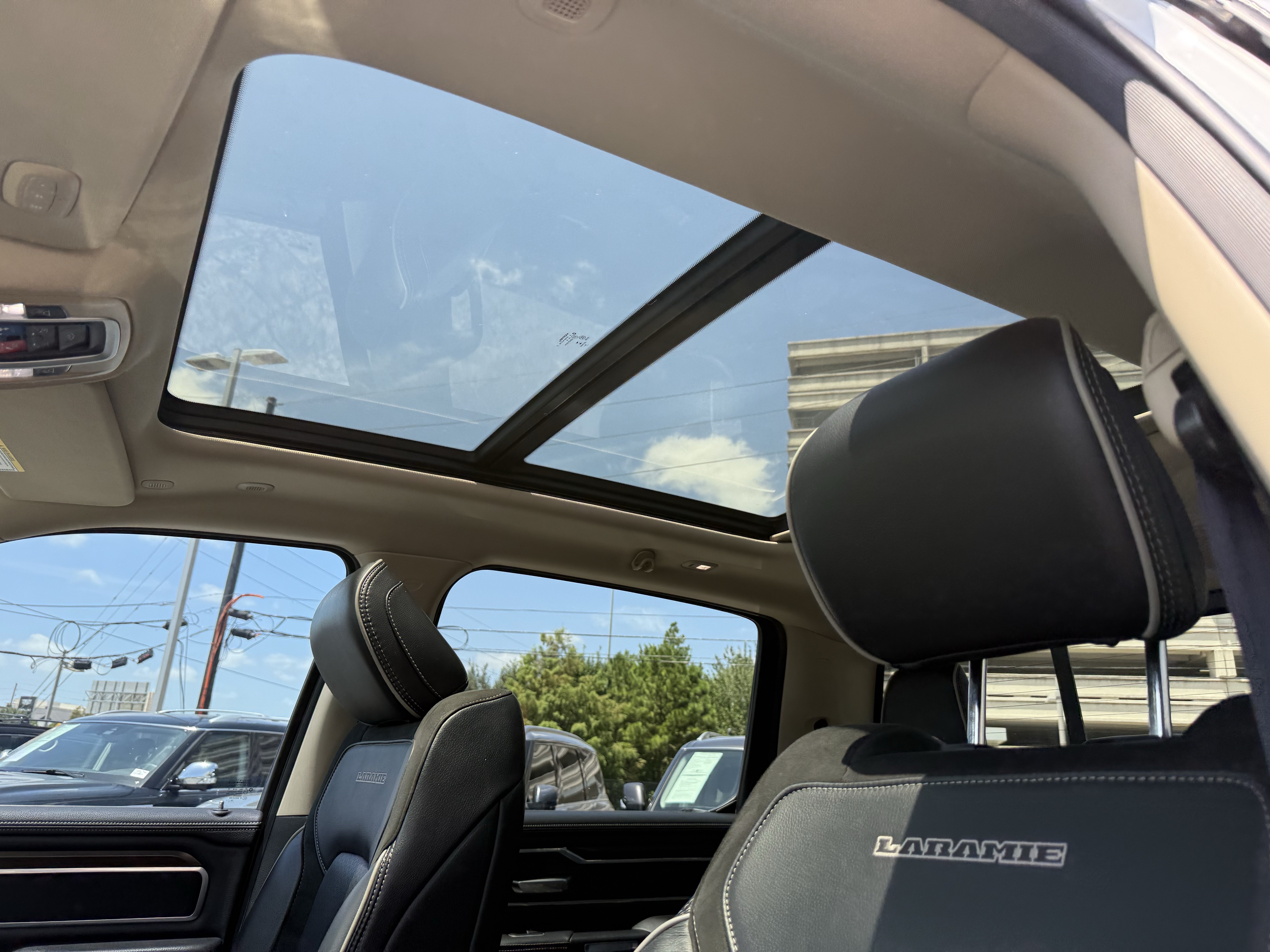 Used 2021 RAM 1500 Laramie RWD image 14