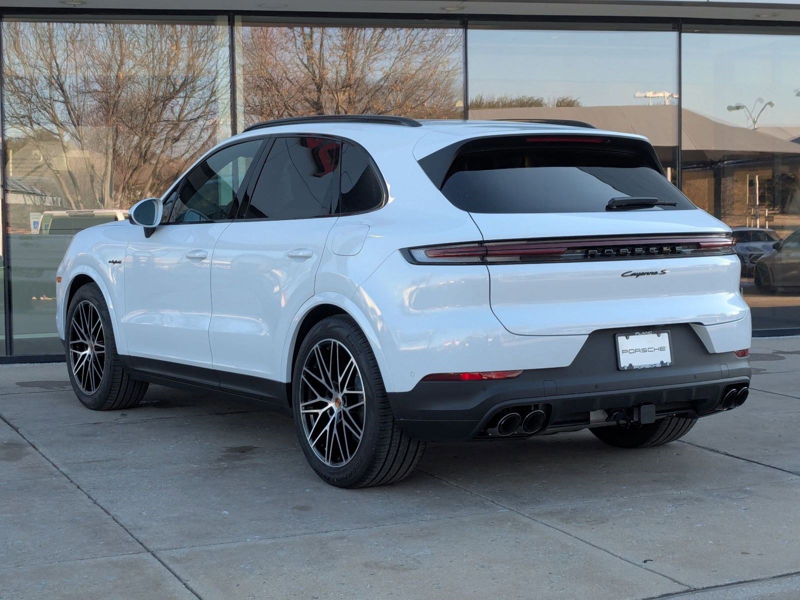 New 2026 Porsche Cayenne S image 3