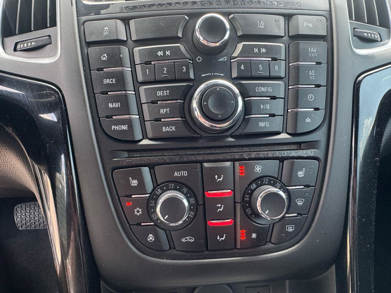Used 2019 Buick Cascada Premium FWD image 13