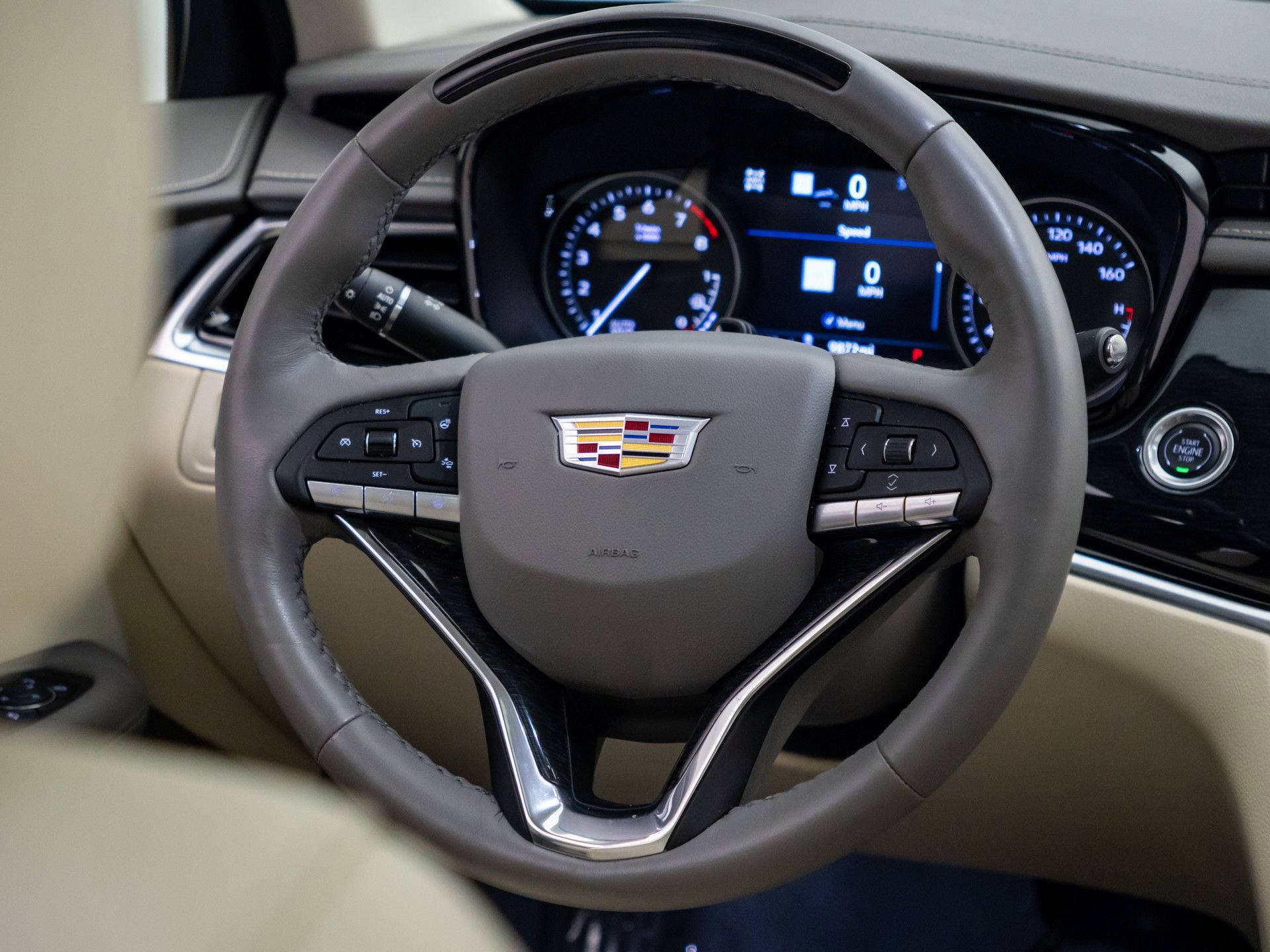 Used 2025 Cadillac XT6 Premium Luxury w/ Technology Package AWD/4WD image 12