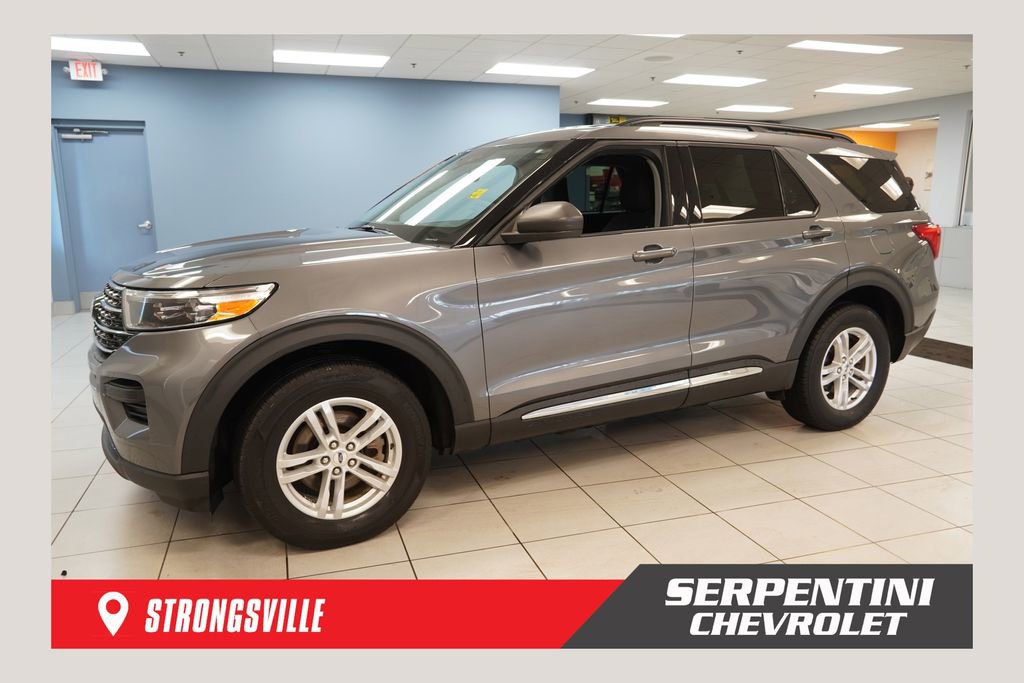 Used 2023 Ford Explorer XLT AWD/4WD image 1