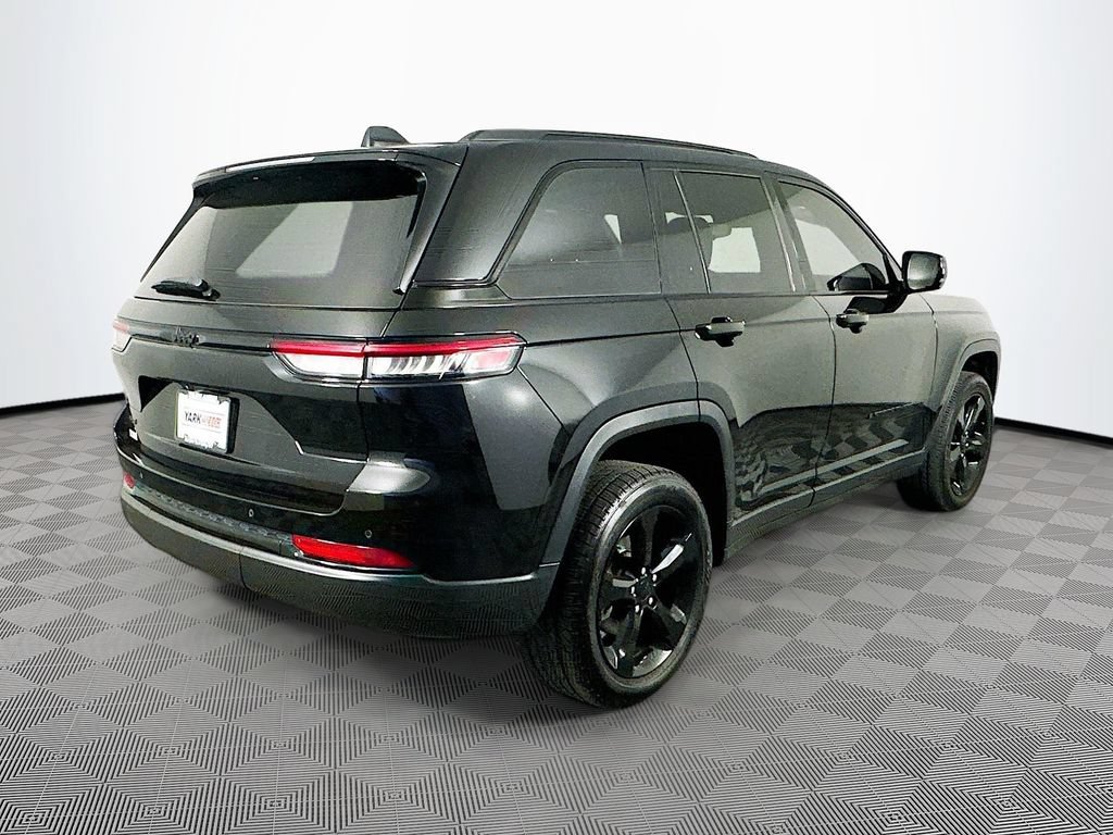 Certified 2023 Jeep Grand Cherokee Altitude AWD/4WD image 12