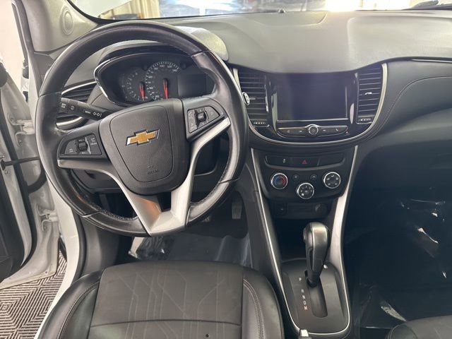 Used 2019 Chevrolet Trax LT w/ LT Convenience Package image 29