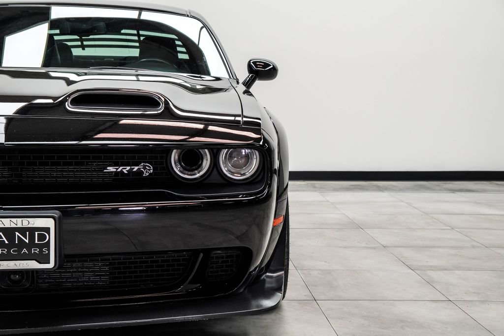Used 2019 Dodge Challenger SRT Hellcat image 4