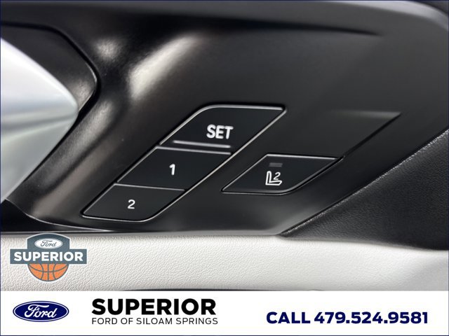 Used 2025 BMW X5 M60i w/ Climate Comfort Package image 22