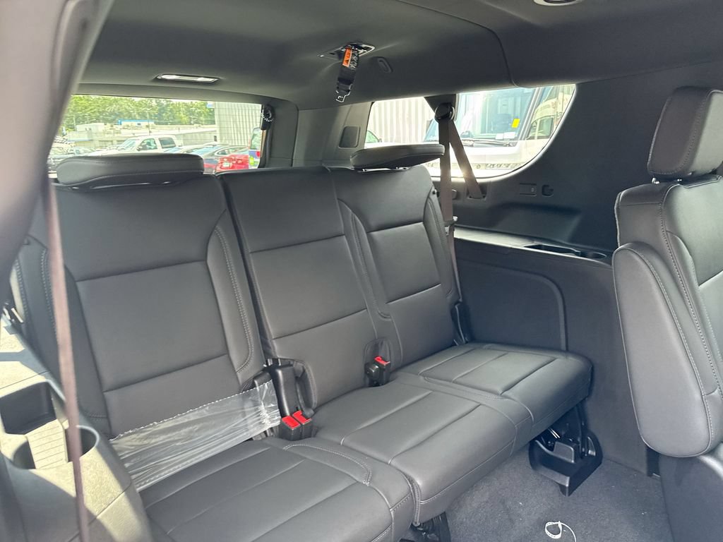 New 2026 Chevrolet Suburban LT w/ Comfort Package AWD/4WD image 30