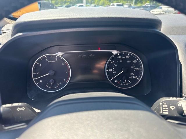 Used 2025 Nissan Rogue SV FWD image 14
