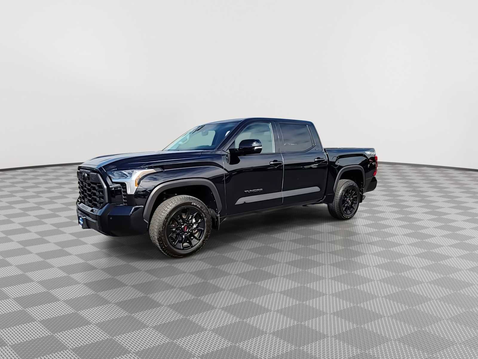 Used 2024 Toyota Tundra Platinum image 4