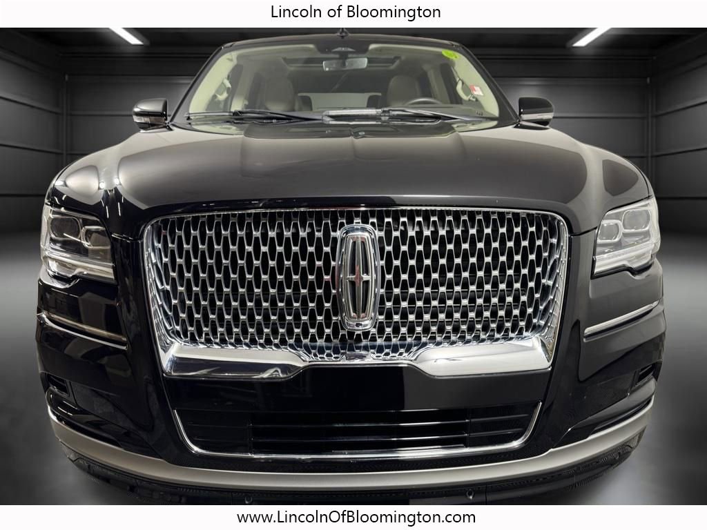 Used 2024 Lincoln Navigator Reserve AWD/4WD image 11