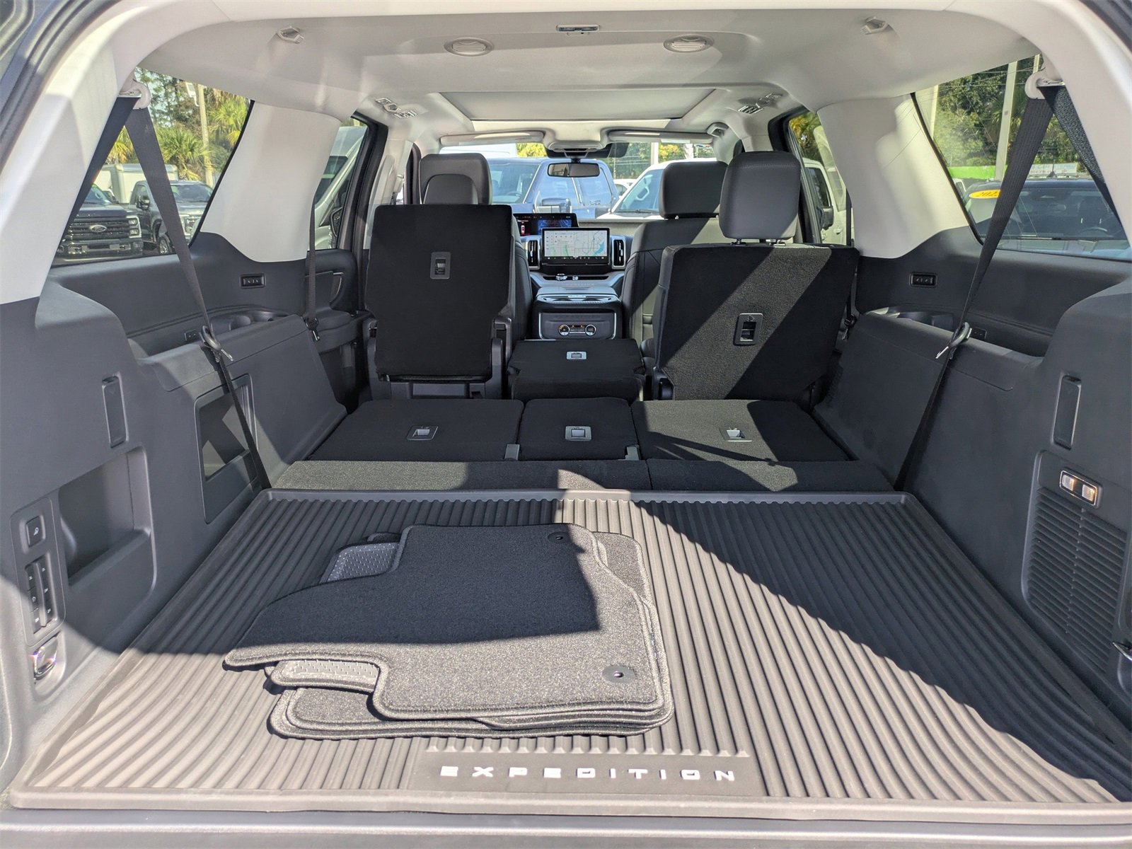 New 2025 Ford Expedition Max Active image 12