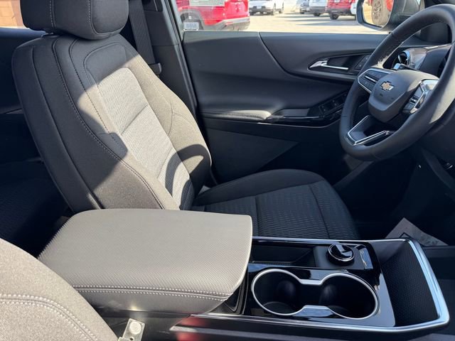New 2026 Chevrolet Equinox LT w/ LPO, Floor Liner Package image 7