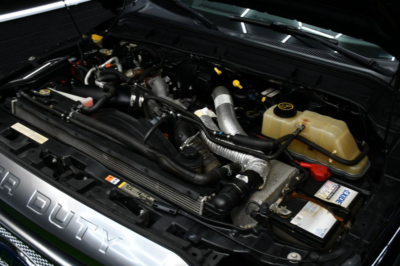 Used 2016 Ford F350 Platinum w/ FX4 Off-Road Package image 20