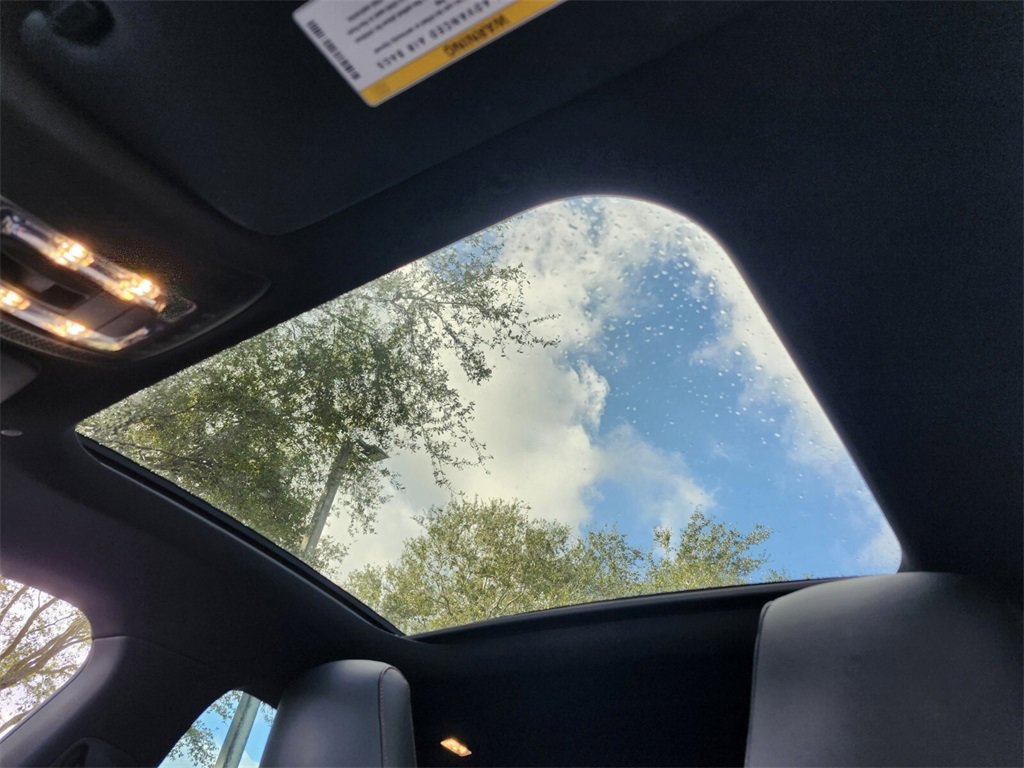 Used 2023 Mercedes-Benz CLA 250 image 17