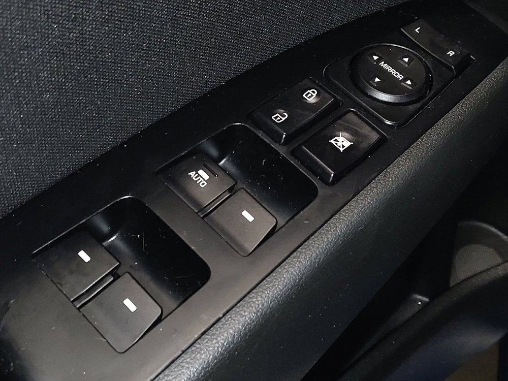 Used 2017 Hyundai Elantra Value Edition image 27