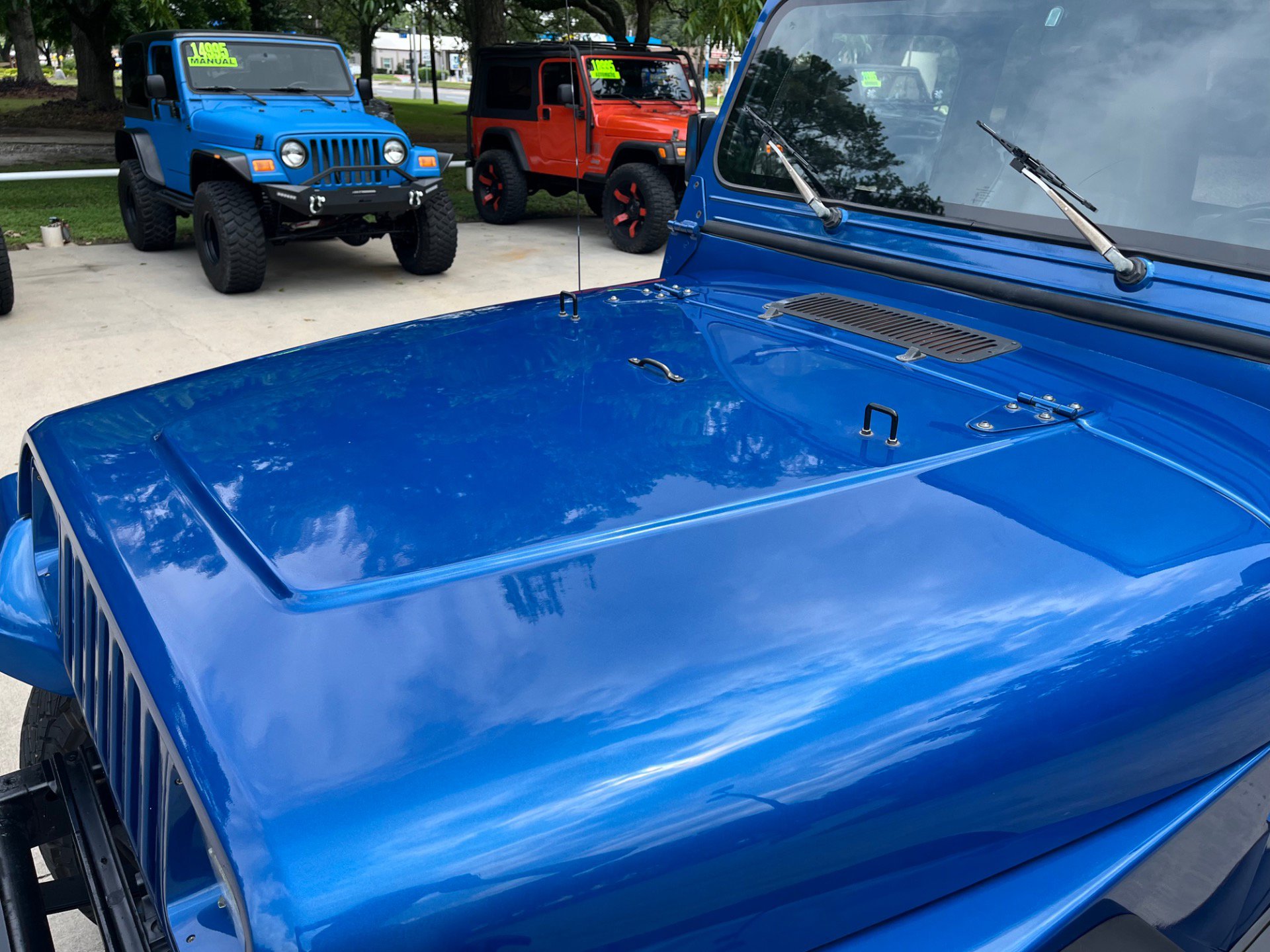Used 1991 Jeep Wrangler Islander AWD/4WD image 7