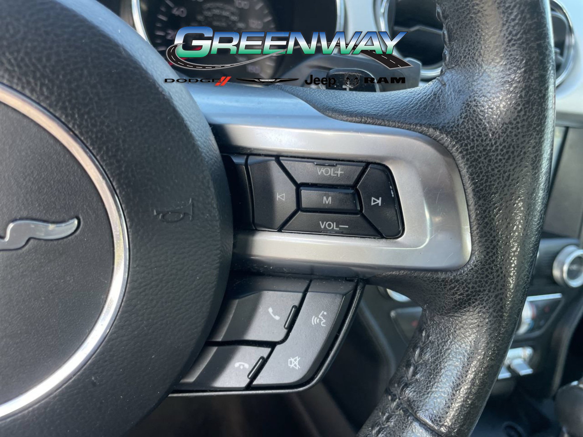 Used 2016 Ford Mustang Premium RWD image 28