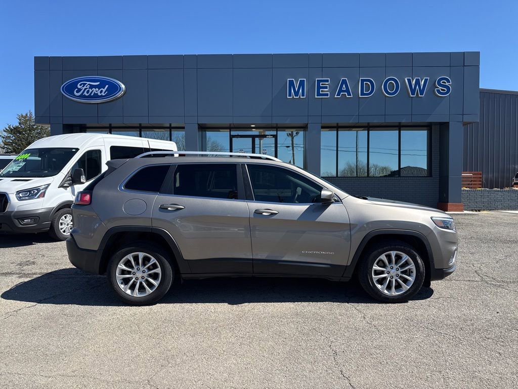 Used 2019 Jeep Cherokee Latitude w/ Popular Appearance Group image 7