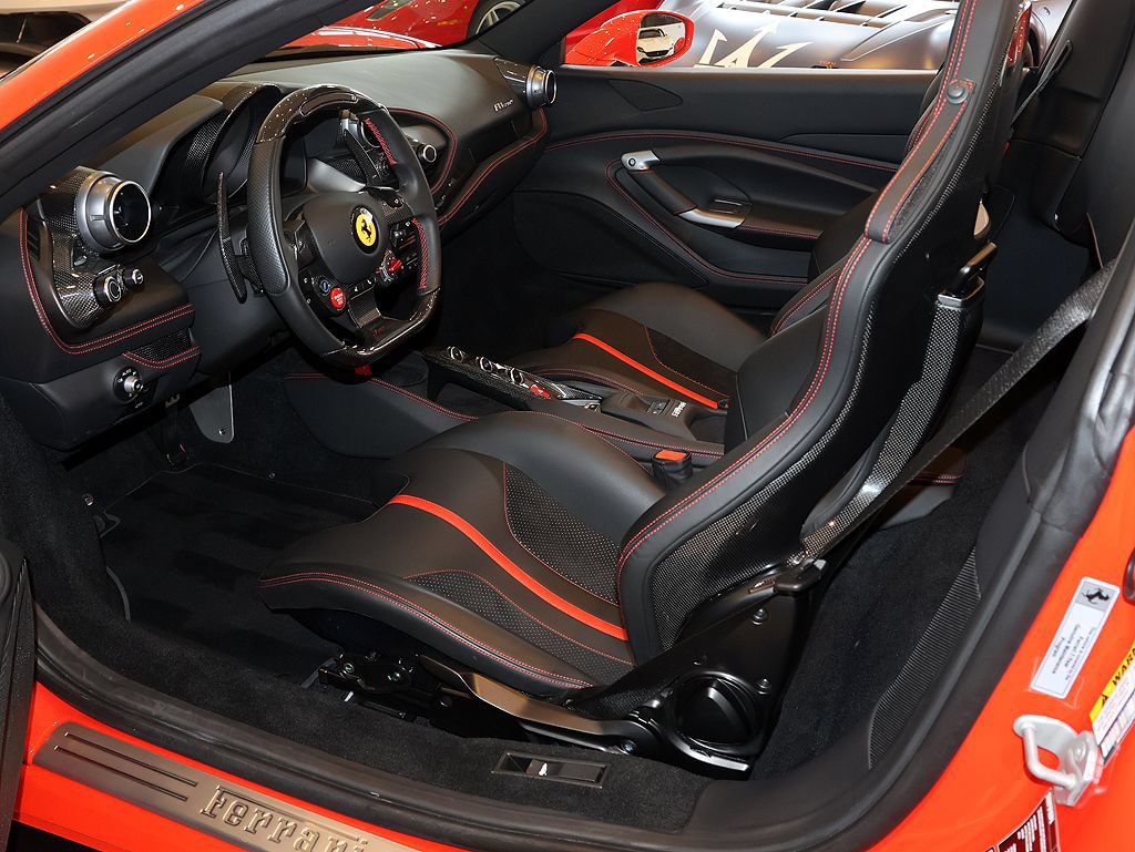 Certified 2023 Ferrari F8 Tributo RWD image 4
