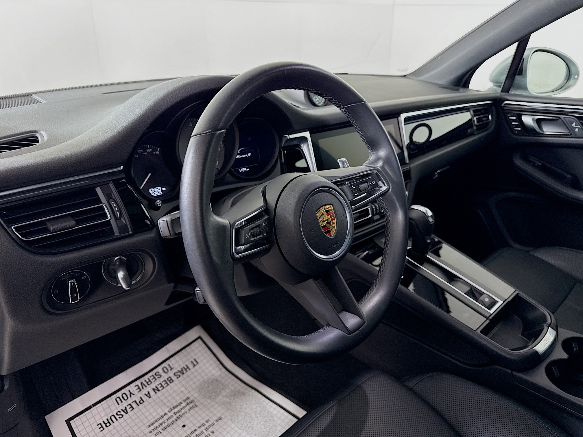 Used 2023 Porsche Macan S image 4