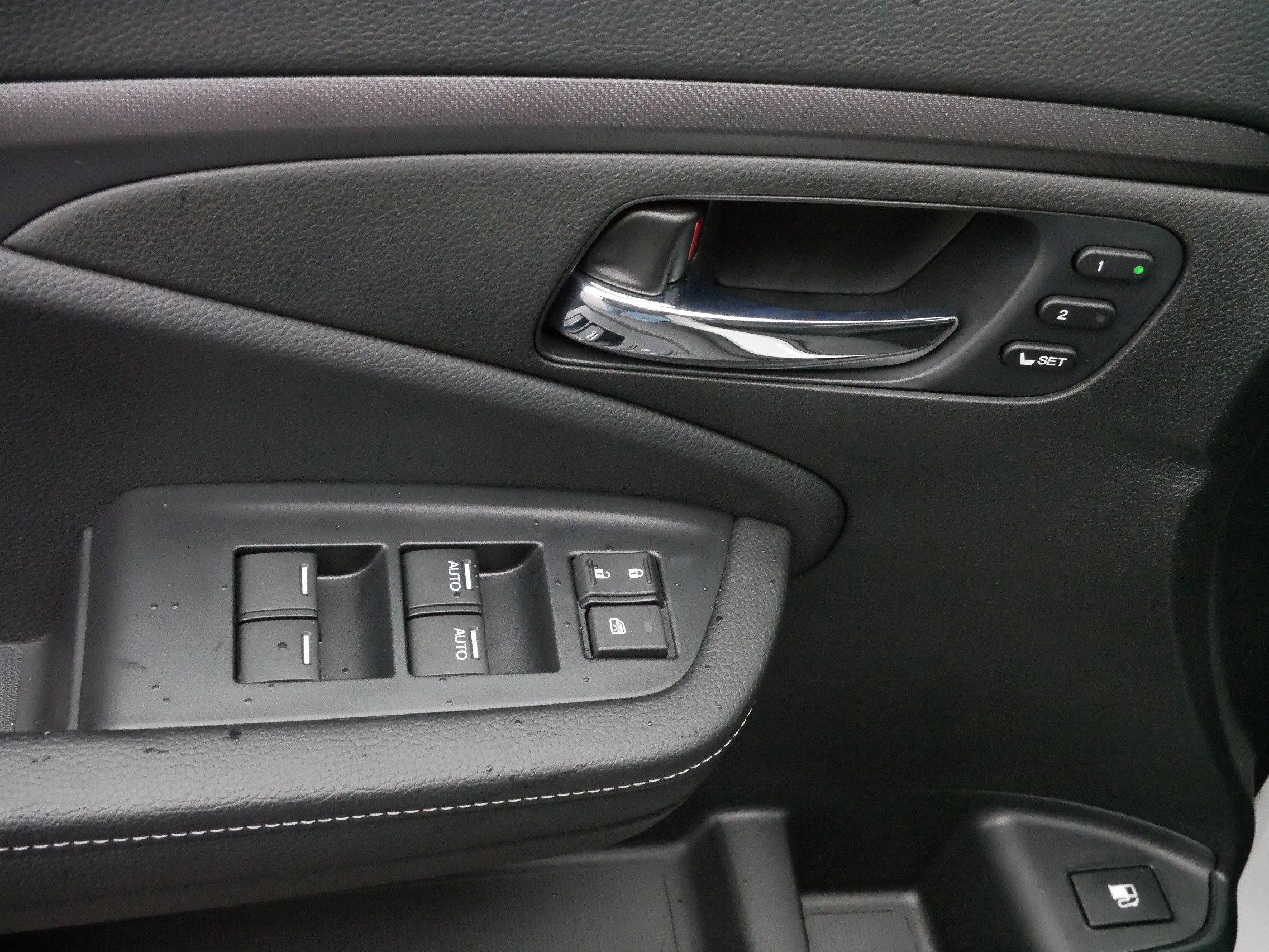 Certified 2025 Honda Ridgeline RTL image 19