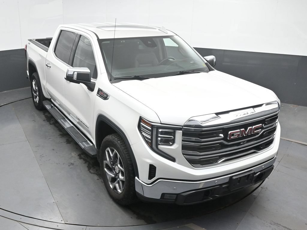 Used 2022 GMC Sierra 1500 SLT w/ SLT Premium Plus Package AWD/4WD image 34
