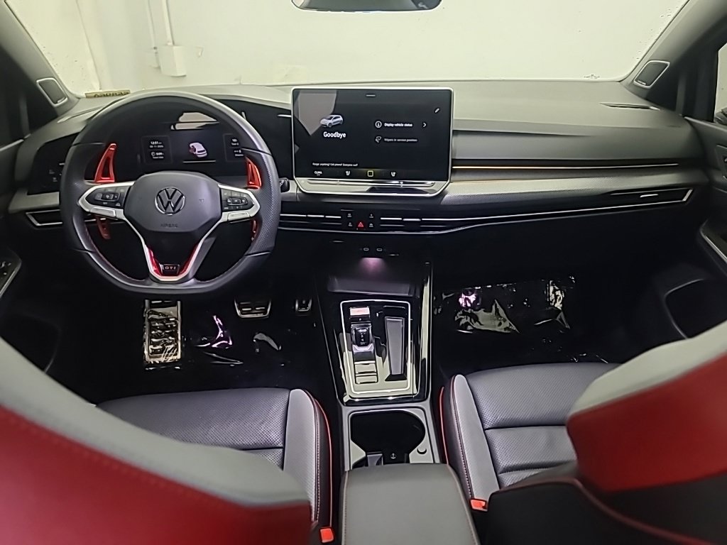 Used 2025 Volkswagen GTI SE FWD image 20