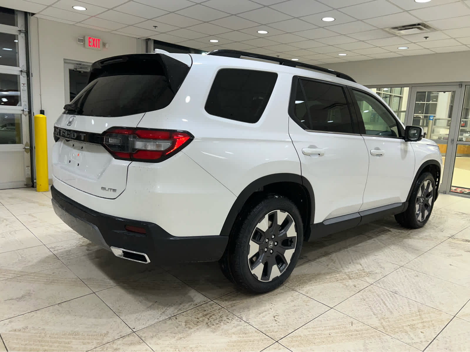 New 2026 Honda Pilot Elite image 6