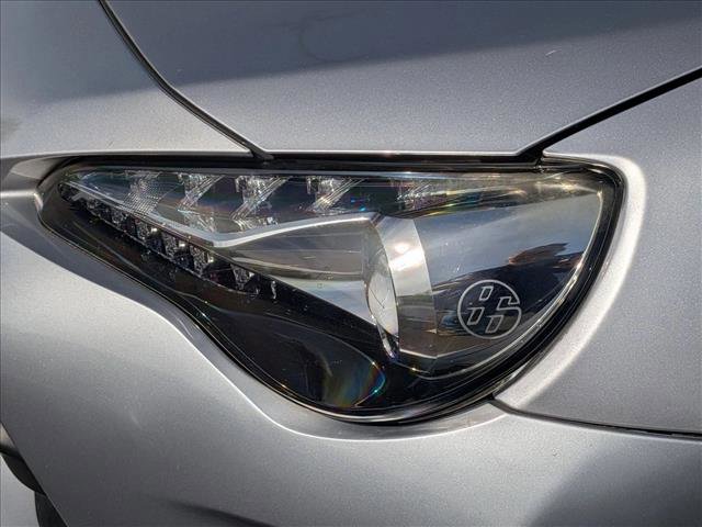 Used 2018 Toyota 86 image 9