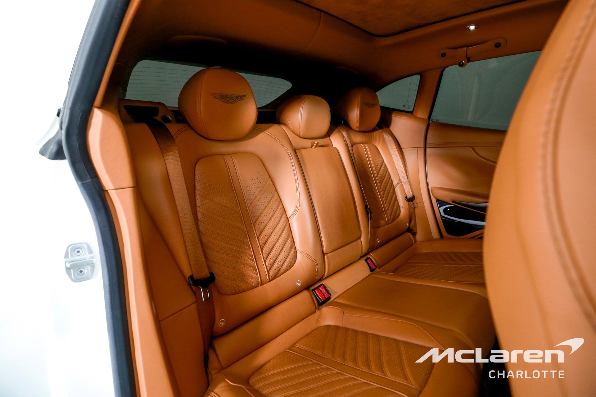 Used 2023 Aston Martin DBX 707 image 27