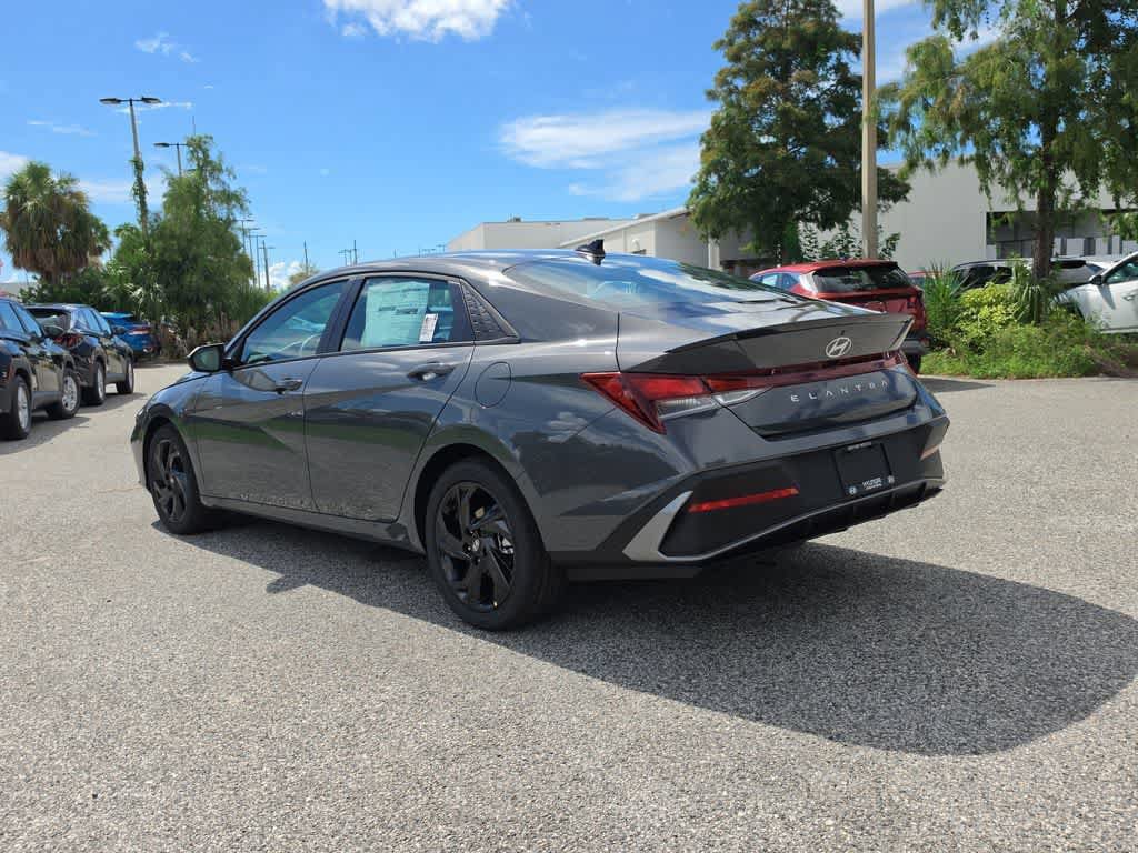 New 2026 Hyundai Elantra SEL Sport FWD image 4