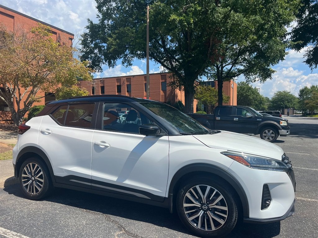 Used 2021 Nissan Kicks SR FWD image 7