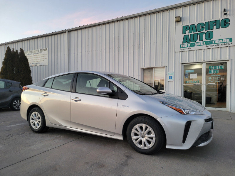 Used 2022 Toyota Prius LE FWD image 10