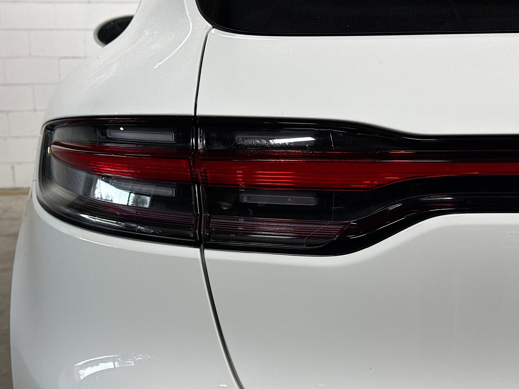 Certified 2026 Porsche Macan AWD/4WD image 11