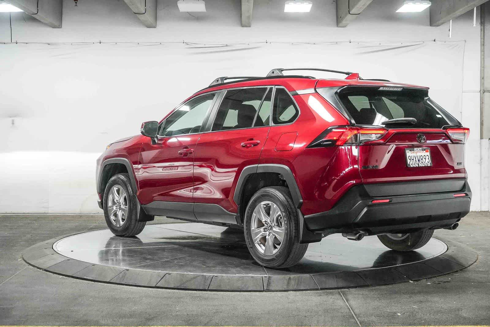 Certified 2023 Toyota RAV4 XLE w/ Convenience Package FWD image 4