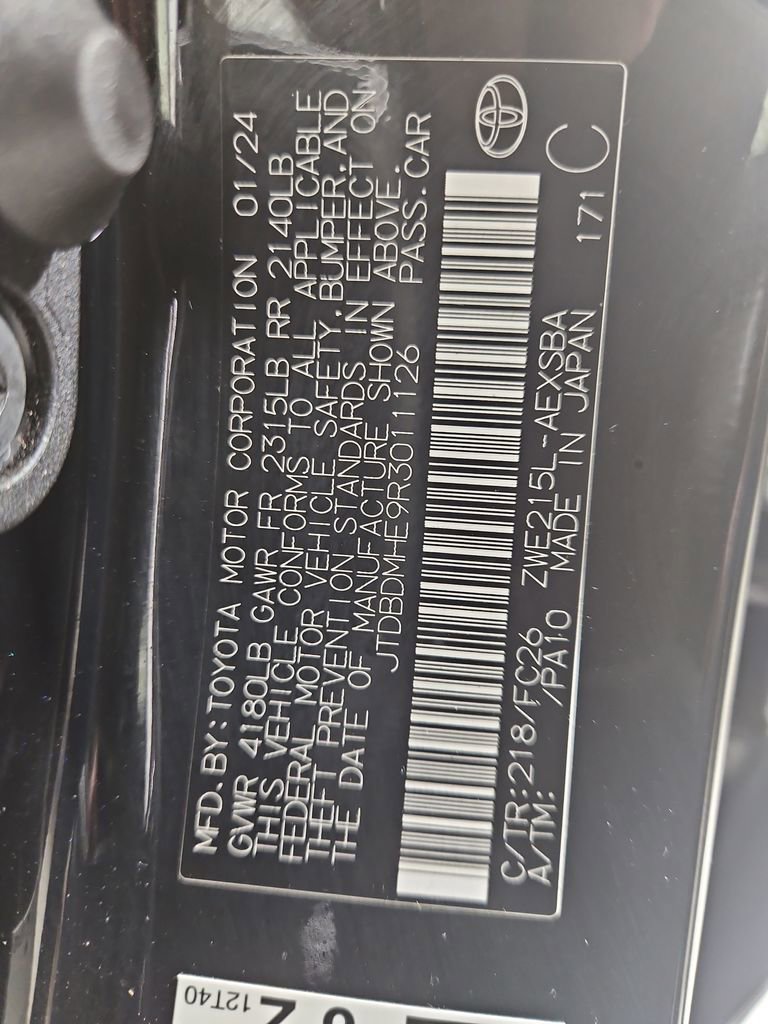 Used 2024 Toyota Corolla SE w/ SE Package image 30