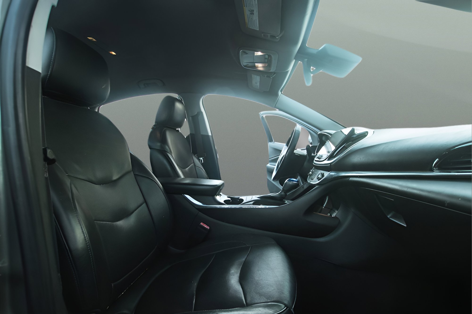 Used 2016 Chevrolet Volt Premier w/ Driver Confidence Package image 14