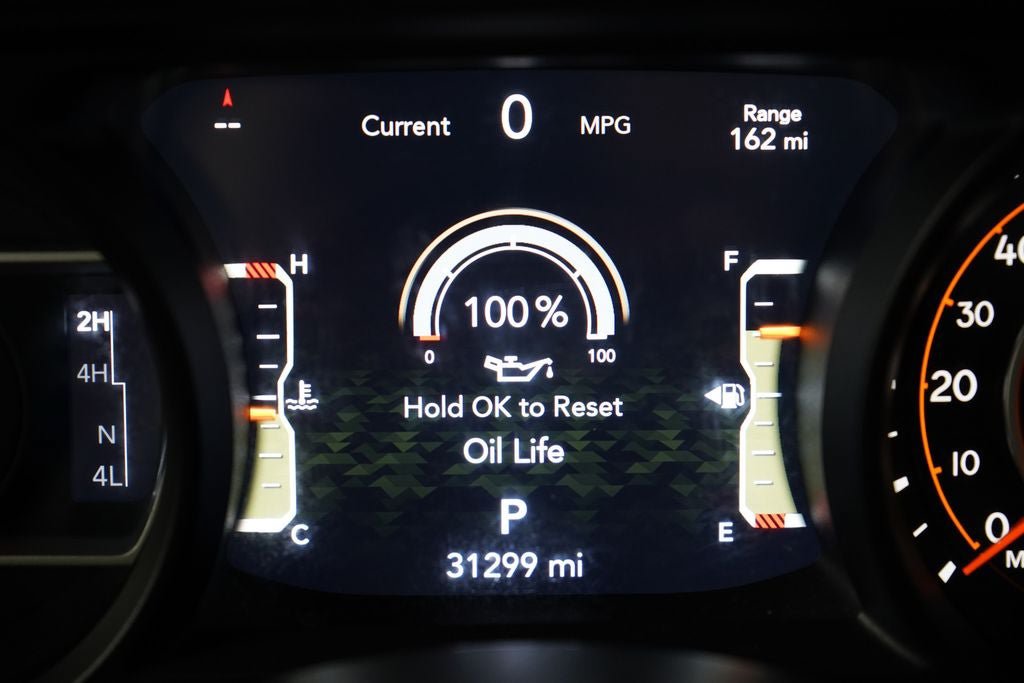 Used 2024 Jeep Wrangler Unlimited Sahara AWD/4WD image 17