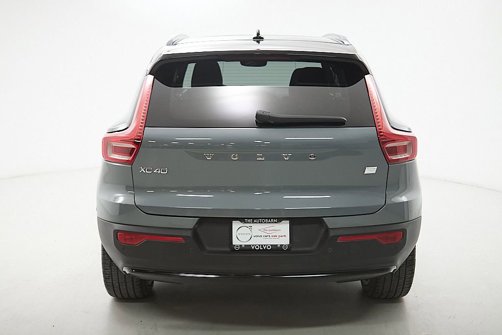 Certified 2023 Volvo XC40 Recharge Ultimate w/ Protection Package Premier image 8