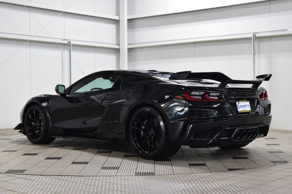 New 2027 Chevrolet Corvette Grand Sport RWD image 6