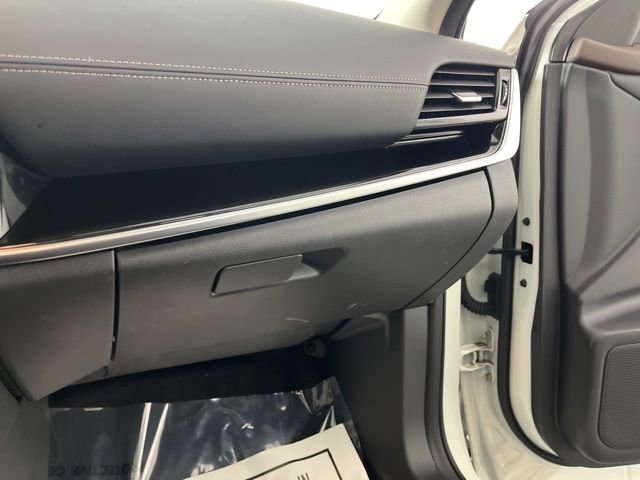 Used 2023 Nissan Rogue SL FWD image 38