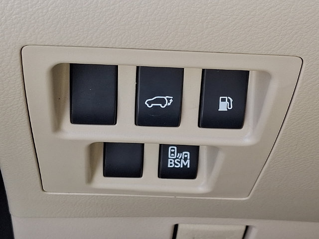 Used 2015 Lexus RX 450h AWD image 28