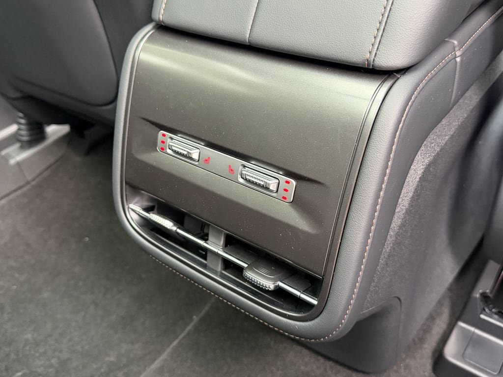 New 2026 Lincoln Nautilus Reserve AWD/4WD image 8