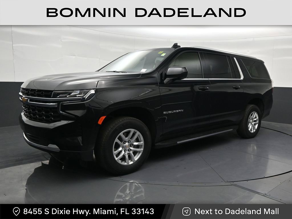 Used 2024 Chevrolet Suburban LS RWD image 1