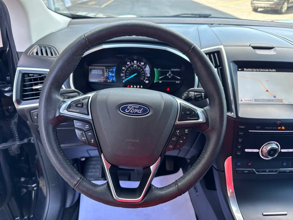 Used 2019 Ford Edge Titanium w/ Equipment Group 301A FWD image 18