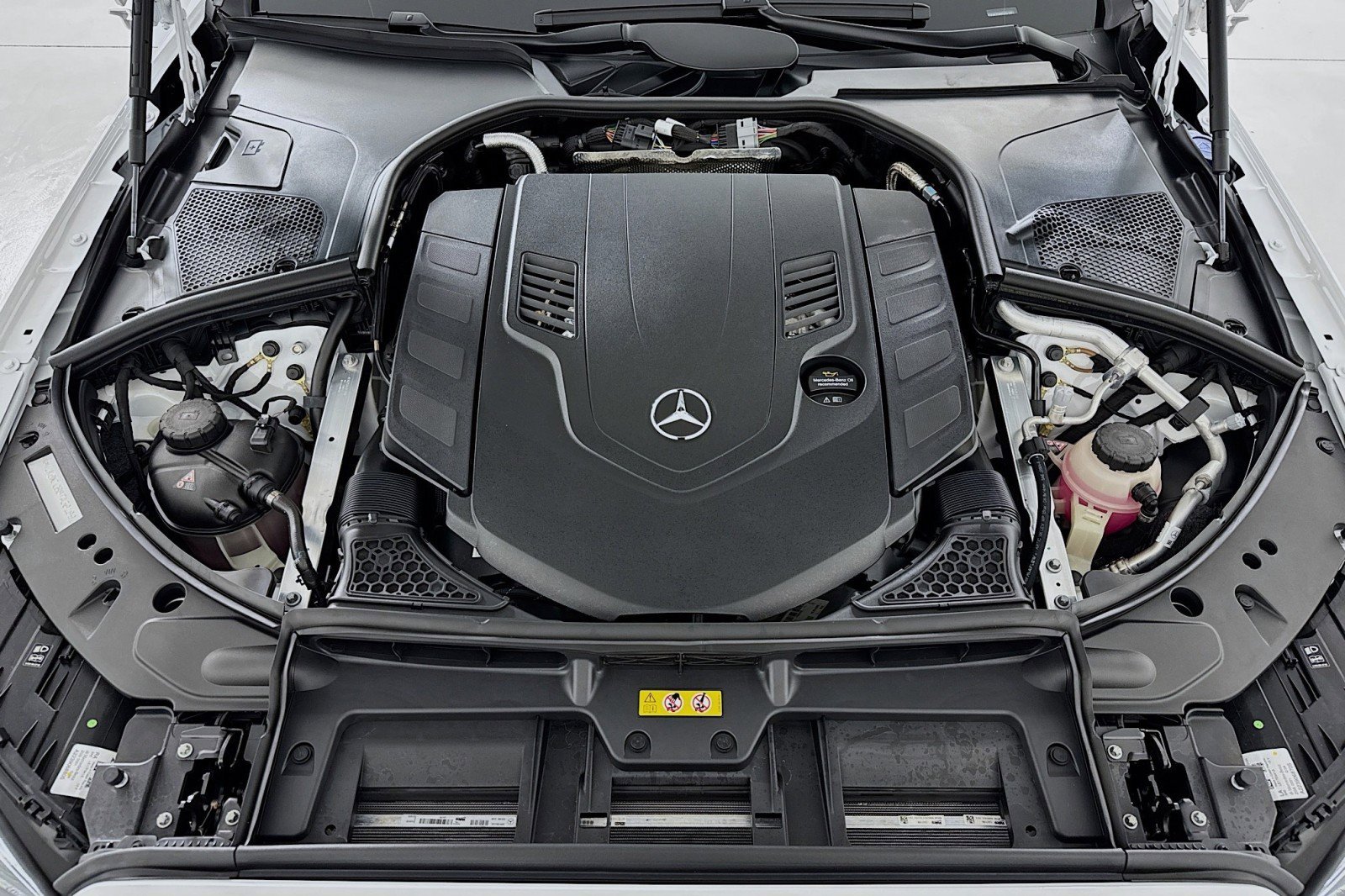 New 2026 Mercedes-Benz Maybach S 580 4MATIC image 11