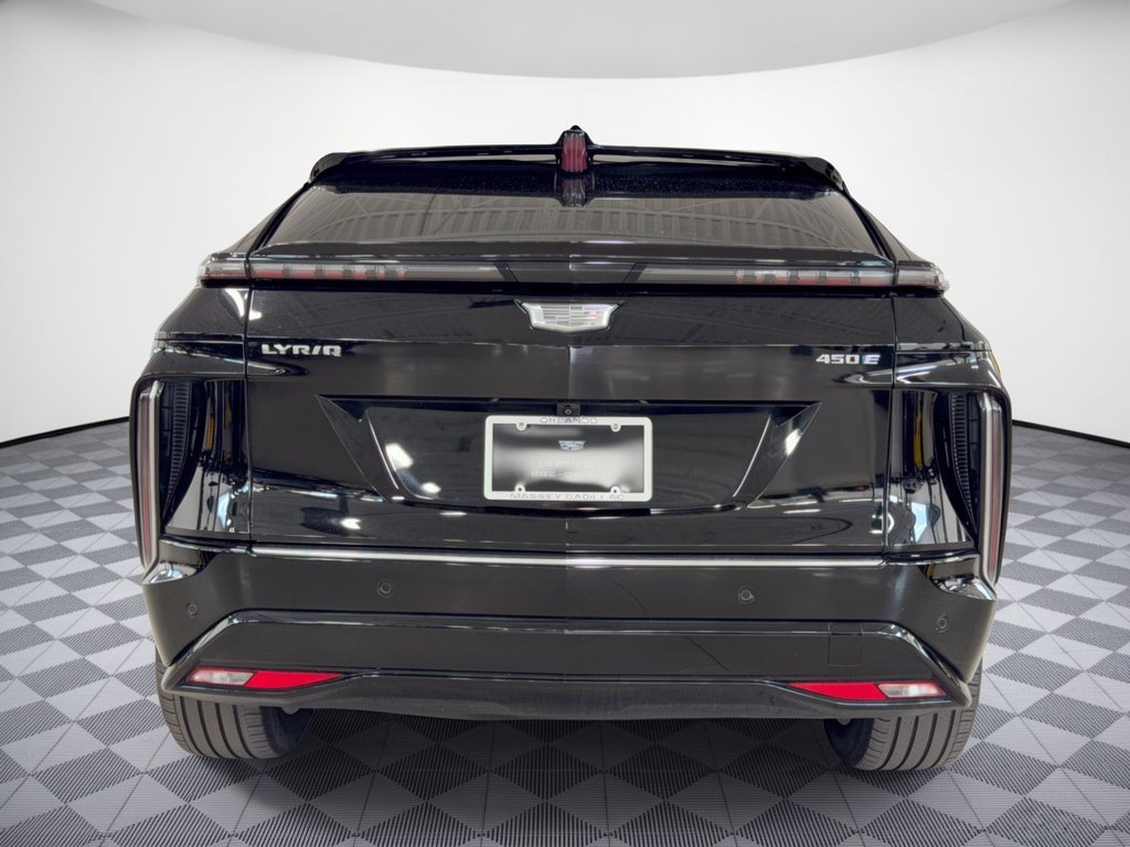 Used 2024 Cadillac Lyriq Luxury RWD image 11