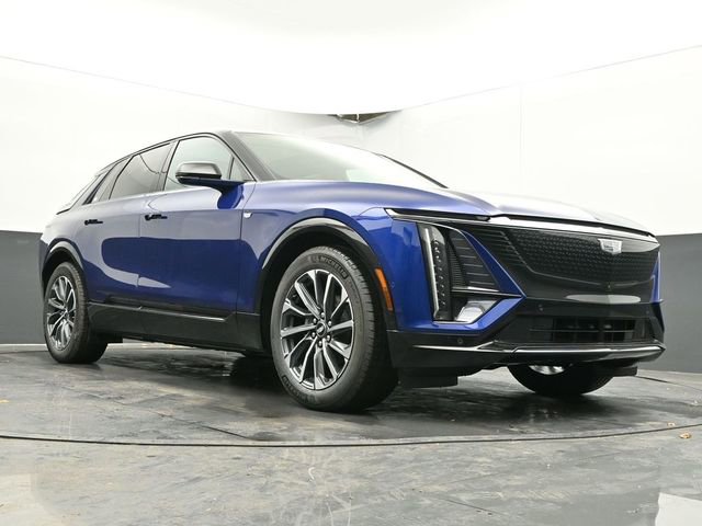 New 2025 Cadillac Lyriq Sport image 36